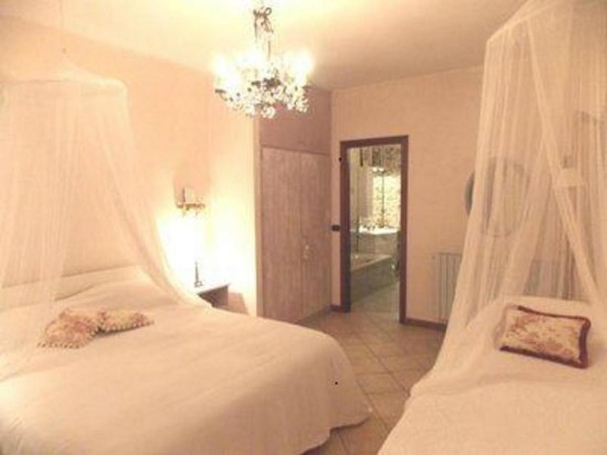 B&B Le Camelie Del Bosco Baiardo Exterior photo